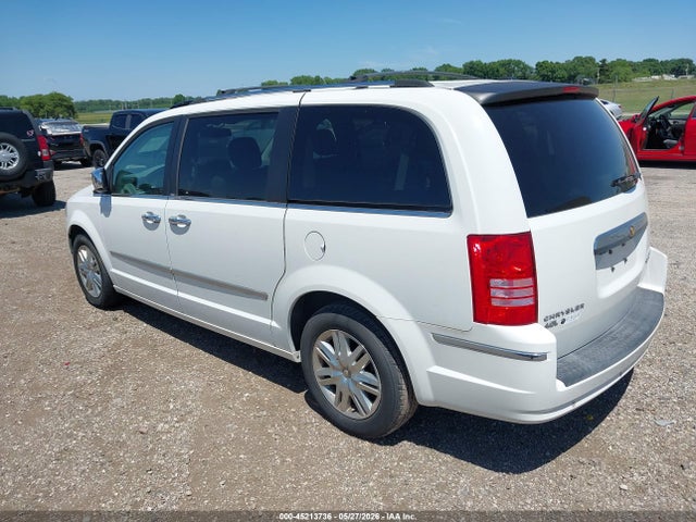 2010 Chrysler Town & Country Limited მანქანა იყიდება აუქციონზე, vin: 2A4RR6DXXAR198840, აუქციონის ნომერი: 45213736