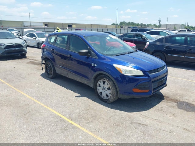 Продажа на аукционе авто 2015 Ford Escape S, vin: 1FMCU0F76FUC35635, номер лота: 45213740