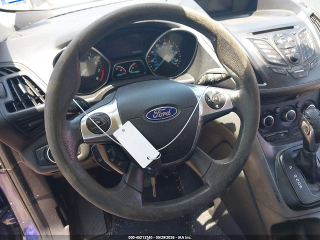 Продажа на аукционе авто 2015 Ford Escape S, vin: 1FMCU0F76FUC35635, номер лота: 45213740