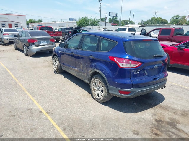 Продажа на аукционе авто 2015 Ford Escape S, vin: 1FMCU0F76FUC35635, номер лота: 45213740