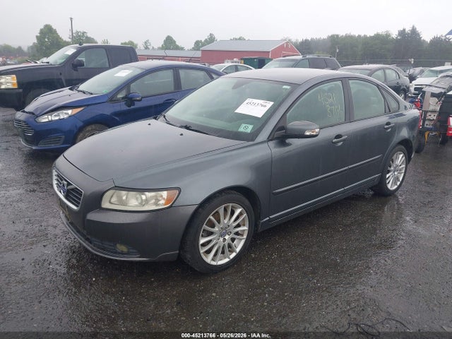 2011 Volvo S40 T5/t5 R-design მანქანა იყიდება აუქციონზე, vin: YV1672MS5B2538420, აუქციონის ნომერი: 45213766