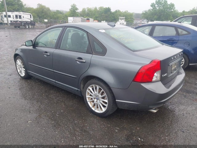2011 Volvo S40 T5/t5 R-design მანქანა იყიდება აუქციონზე, vin: YV1672MS5B2538420, აუქციონის ნომერი: 45213766