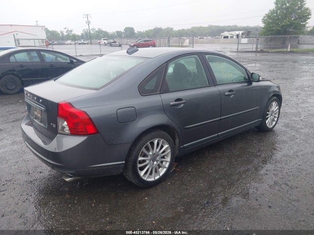 2011 Volvo S40 T5/t5 R-design მანქანა იყიდება აუქციონზე, vin: YV1672MS5B2538420, აუქციონის ნომერი: 45213766