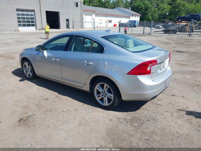 Продаж на аукціоні авто 2015 Volvo S60 T5 Premier, vin: YV1612TKXF2356897, номер лоту: 45213799