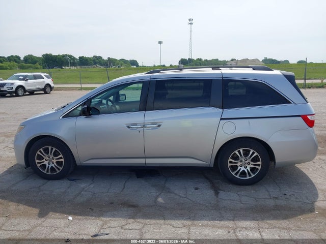 45213822 :رقم المزاد ، 5FNRL5H66BB102993 vin ، 2011 Honda Odyssey Ex-l مزاد بيع