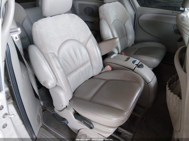 2001 Chrysler Town & Country Limited მანქანა იყიდება აუქციონზე, vin: 2C8GP64L91R204044, აუქციონის ნომერი: 45213841