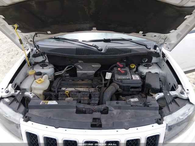 45213849 :رقم المزاد ، 1C4NJCBA4HD123976 vin ، 2017 Jeep Compass Sport Fwd مزاد بيع