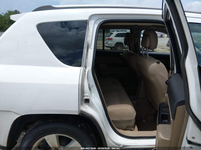 45213849 :رقم المزاد ، 1C4NJCBA4HD123976 vin ، 2017 Jeep Compass Sport Fwd مزاد بيع