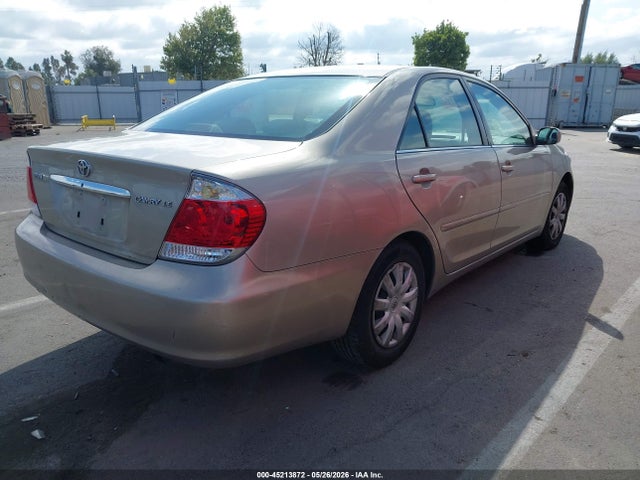 Продаж на аукціоні авто 2005 Toyota Camry Le, vin: 4T1BE32K85U390576, номер лоту: 45213872