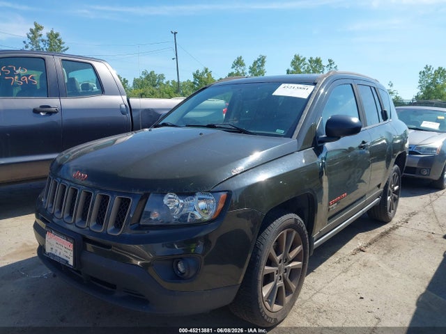 45213881 :رقم المزاد ، 1C4NJCBB0HD103040 vin ، 2017 Jeep Compass 75th Anniversary Edition Fwd مزاد بيع