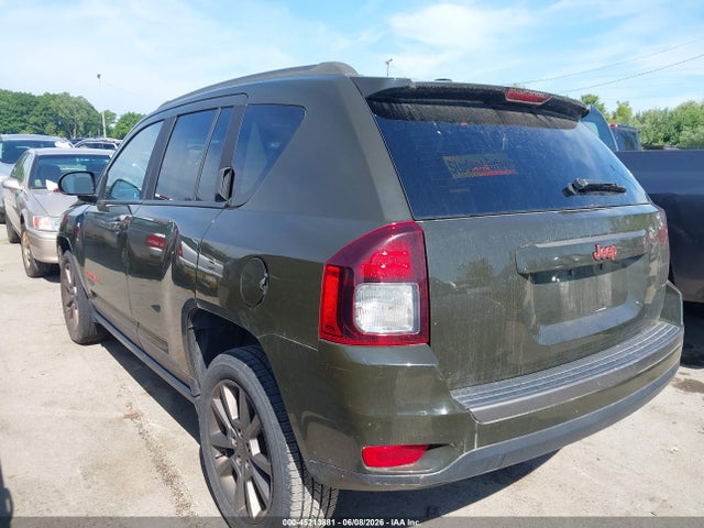 45213881 :رقم المزاد ، 1C4NJCBB0HD103040 vin ، 2017 Jeep Compass 75th Anniversary Edition Fwd مزاد بيع