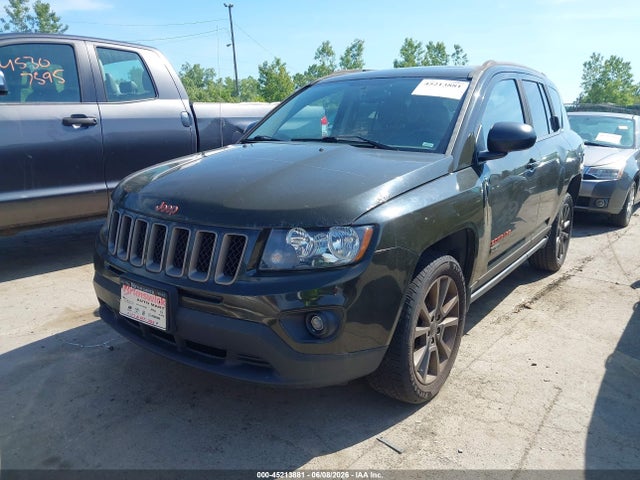 45213881 :رقم المزاد ، 1C4NJCBB0HD103040 vin ، 2017 Jeep Compass 75th Anniversary Edition Fwd مزاد بيع
