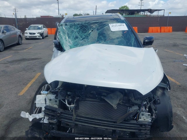 Nissan KICKS SR 2018 3N1CP5CU1JL533020 Image 12