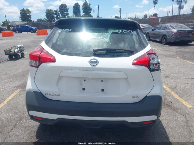 Nissan KICKS SR 2018 3N1CP5CU1JL533020 Image 16