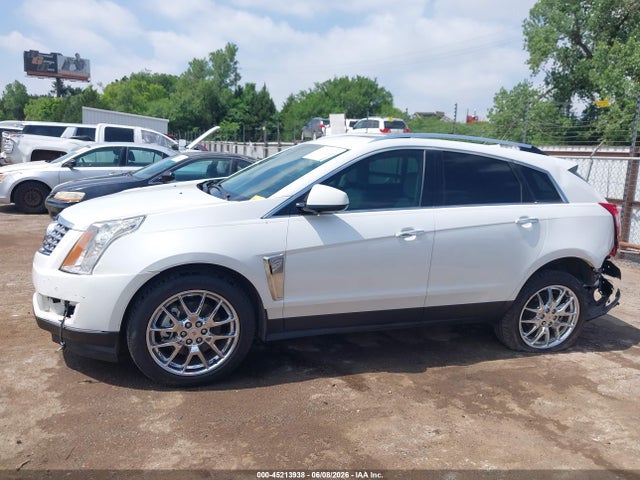 2014 Cadillac Srx Performance Collection მანქანა იყიდება აუქციონზე, vin: 3GYFNCE34ES615984, აუქციონის ნომერი: 45213938