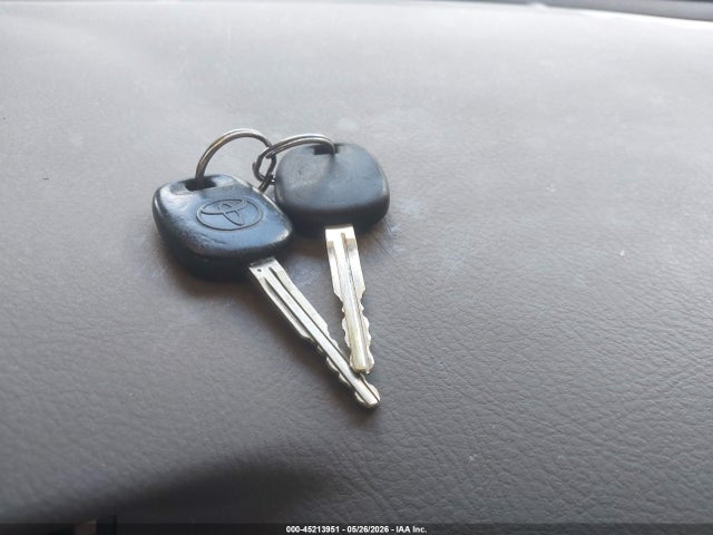 45213951 :رقم المزاد ، 1NXBR32E15Z427112 vin ، 2005 Toyota Corolla Ce مزاد بيع
