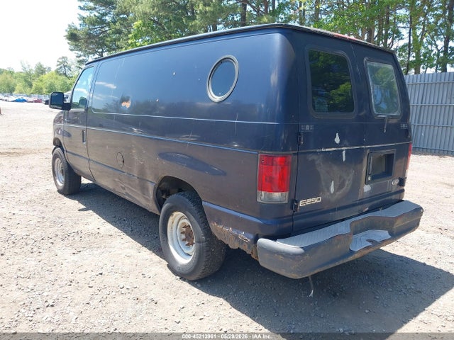 45213961 :رقم المزاد ، 1FTNE242X3HA34791 vin ، 2003 Ford Econoline E250 Van مزاد بيع