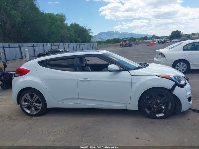Hyundai Veloster 2016 KMHTC6AD8GU289362 Image 13