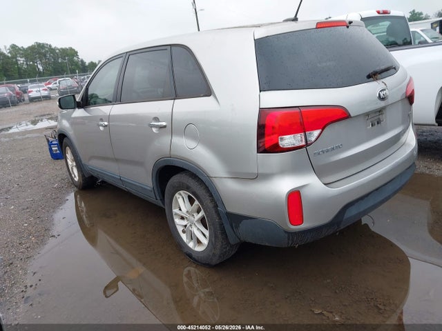 2015 Kia Sorento Lx მანქანა იყიდება აუქციონზე, vin: 5XYKT3A6XFG550846, აუქციონის ნომერი: 45214052
