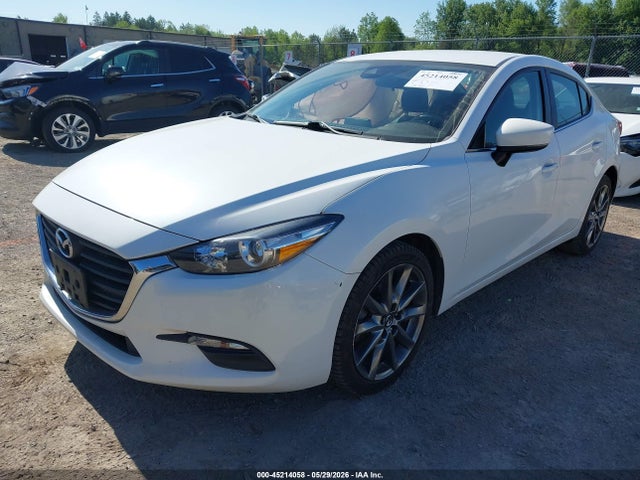 45214058 :رقم المزاد ، 3MZBN1V34JM183224 vin ، 2018 Mazda Mazda3 Touring مزاد بيع