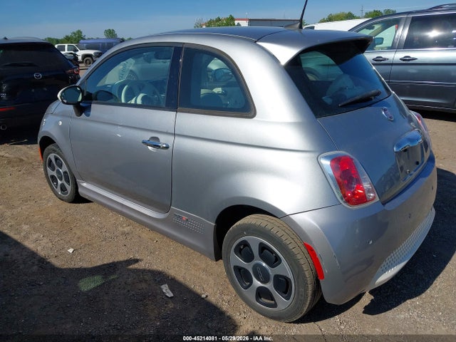 45214081 :رقم المزاد ، 3C3CFFGE7GT211018 vin ، 2016 Fiat 500e Battery Electric مزاد بيع