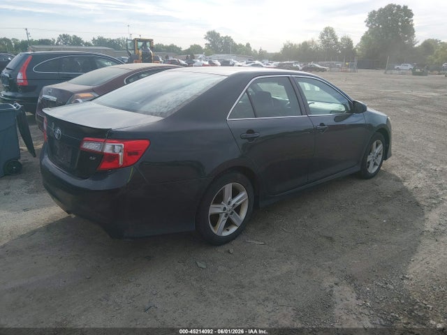 45214092 :رقم المزاد ، 4T1BF1FK4CU573868 vin ، 2012 Toyota Camry Se مزاد بيع
