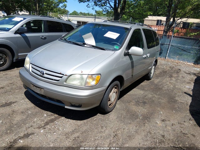 45214127 :رقم المزاد ، 4T3ZF13C02U434466 vin ، 2002 Toyota Sienna Xle مزاد بيع