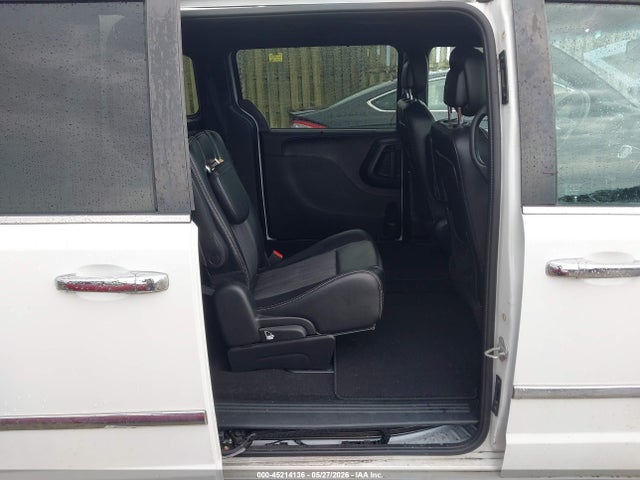 Продаж на аукціоні авто 2015 Chrysler Town & Country S, vin: 2C4RC1HG5FR590166, номер лоту: 45214136