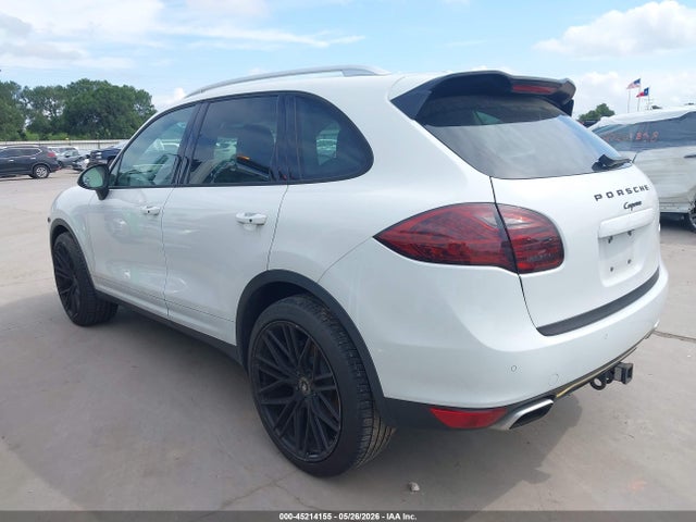 45214155 :رقم المزاد ، WP1AF2A23ELA82504 vin ، 2014 Porsche Cayenne Diesel Platinum Edition مزاد بيع