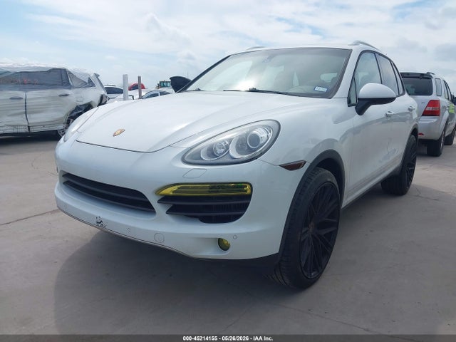 45214155 :رقم المزاد ، WP1AF2A23ELA82504 vin ، 2014 Porsche Cayenne Diesel Platinum Edition مزاد بيع