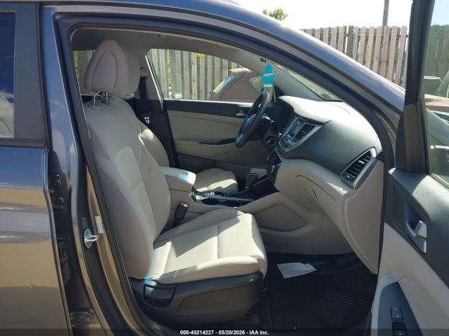 Продажа на аукционе авто 2017 Hyundai Tucson Eco, vin: KM8J33A22HU481575, номер лота: 45214227