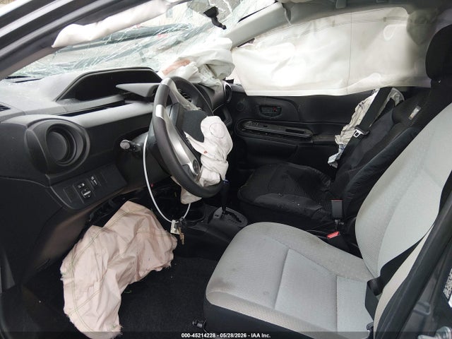 2016 Toyota Prius C One მანქანა იყიდება აუქციონზე, vin: JTDKDTB39G1136573, აუქციონის ნომერი: 45214228