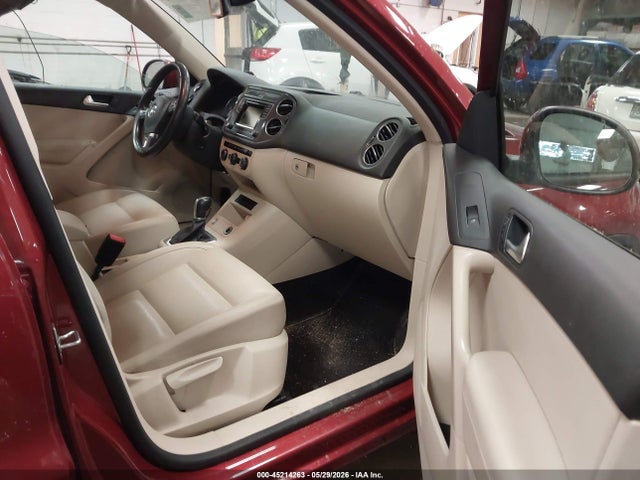 Aukcja sprzedaży 2016 Volkswagen Tiguan S, vin: WVGBV7AXXGW021066, numer aukcji: 45214263
