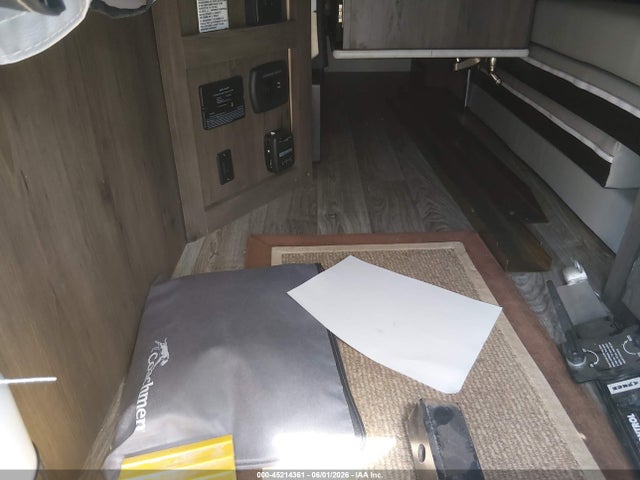 Продажа на аукционе авто 2021 Coachmen Clipper, vin: 5ZT1CPAC6M5019284, номер лота: 45214361