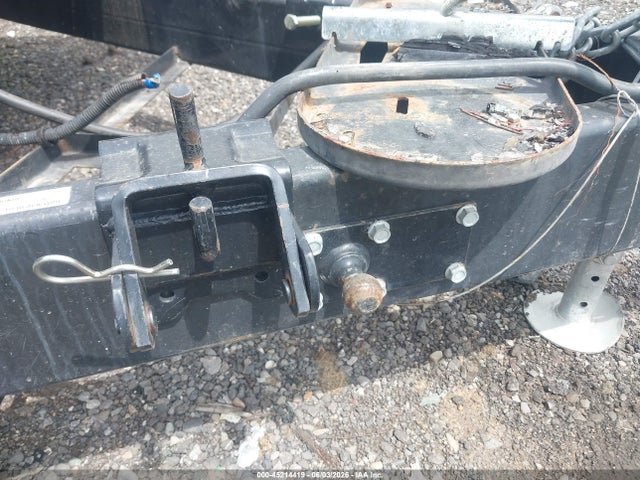 Forest River Salem 31ft 2018 4X4TSMG20J8064185 Image 14