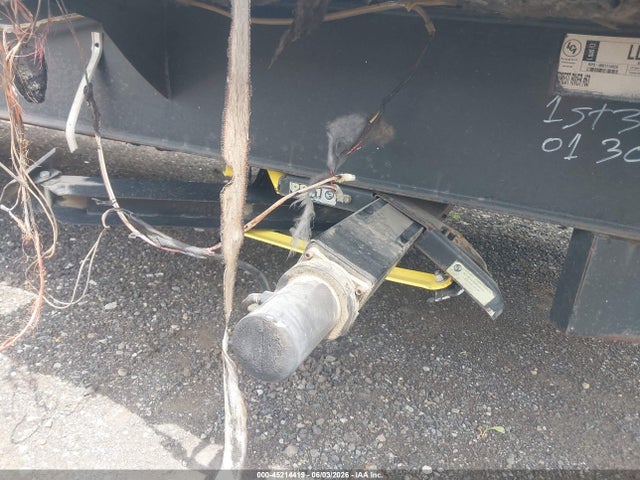 Forest River Salem 31ft 2018 4X4TSMG20J8064185 Image 13