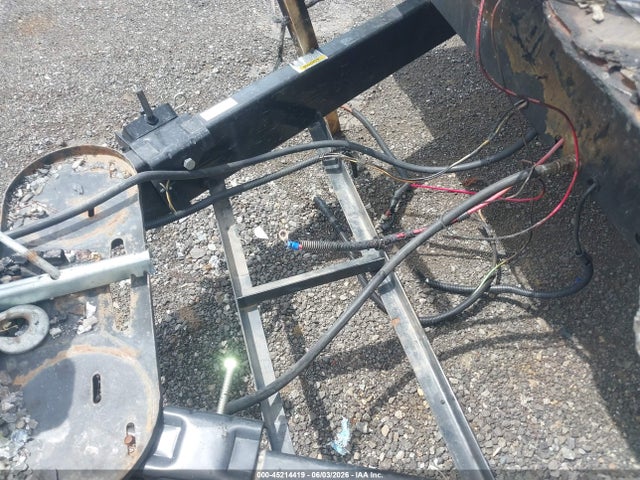 Forest River Salem 31ft 2018 4X4TSMG20J8064185 Image 7