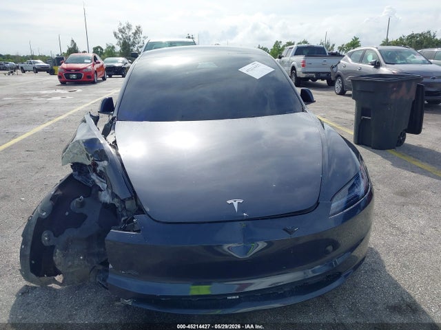 45214427 :رقم المزاد ، 5YJ3E1EB4SF902749 vin ، 2025 Tesla Model 3 Long Range All-wheel Drive مزاد بيع