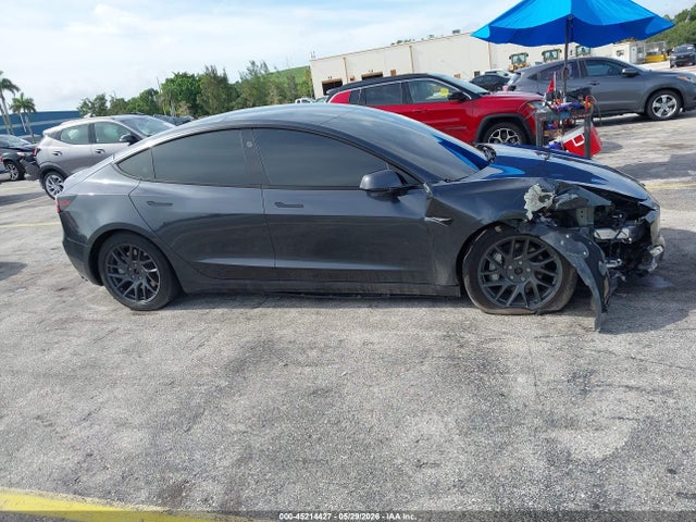 45214427 :رقم المزاد ، 5YJ3E1EB4SF902749 vin ، 2025 Tesla Model 3 Long Range All-wheel Drive مزاد بيع