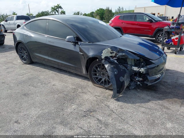 45214427 :رقم المزاد ، 5YJ3E1EB4SF902749 vin ، 2025 Tesla Model 3 Long Range All-wheel Drive مزاد بيع
