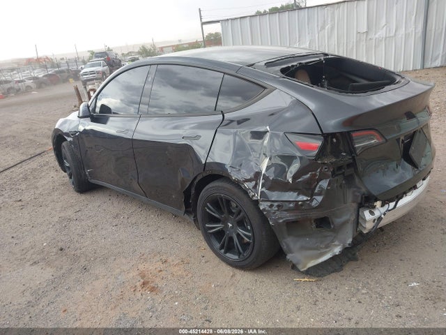 Продаж на аукціоні авто 2025 Tesla Model Y Long Range Dual Motor Rear-wheel Drive, vin: 7SAYGDED1SF243289, номер лоту: 45214428