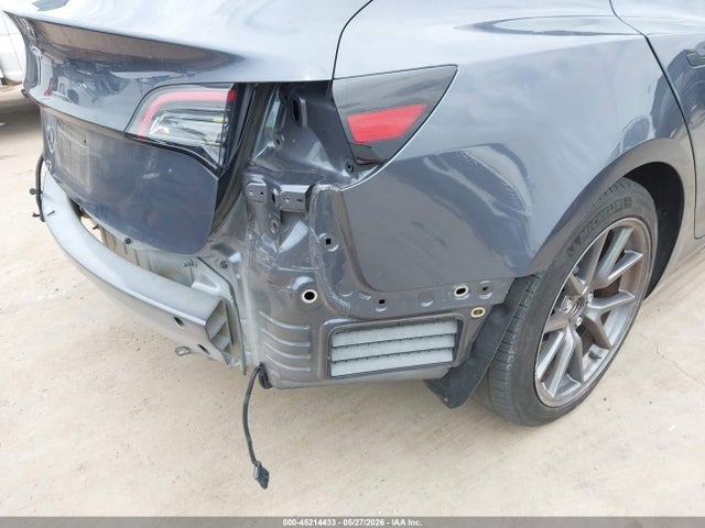 2023 Tesla Model 3 Rear-wheel Drive მანქანა იყიდება აუქციონზე, vin: 5YJ3E1EA6PF713017, აუქციონის ნომერი: 45214433