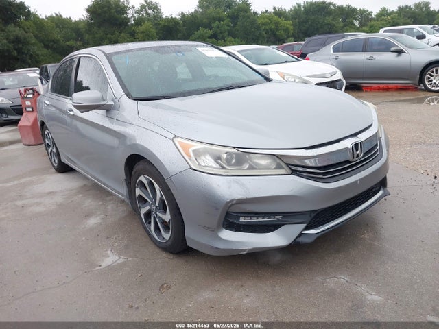 2016 1HGCR2E70GA008836 main image