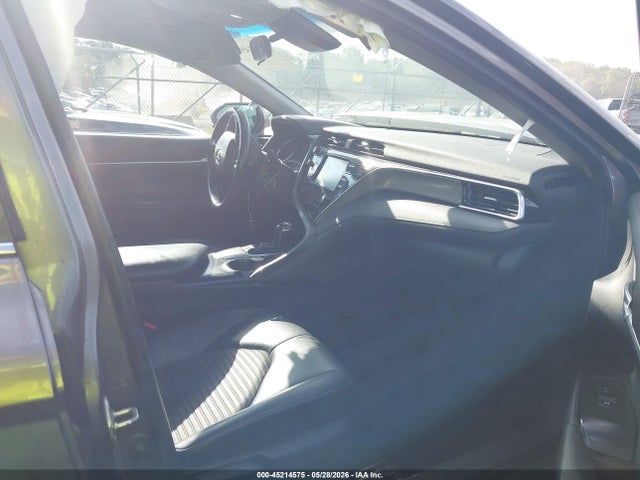45214575 :رقم المزاد ، 4T1B11HK7JU657949 vin ، 2018 Toyota Camry Se مزاد بيع
