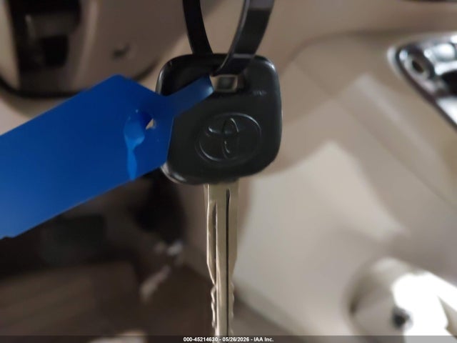 45214630 :رقم المزاد ، JTEGP21A750049342 vin ، 2005 Toyota Highlander V6 مزاد بيع