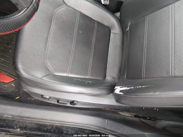 1VWAT7A36FC082527 Volkswagen Passat 1.8t Wolfsburg Edition