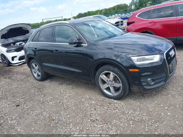 2015 Audi Q3 2.0t Premium Plus მანქანა იყიდება აუქციონზე, vin: WA1GFCFS0FR011358, აუქციონის ნომერი: 45214687
