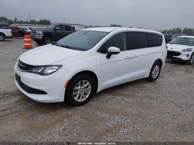 45214693 :رقم المزاد ، 2C4RC1CG1LR128500 vin ، 2020 Chrysler Voyager Lx مزاد بيع