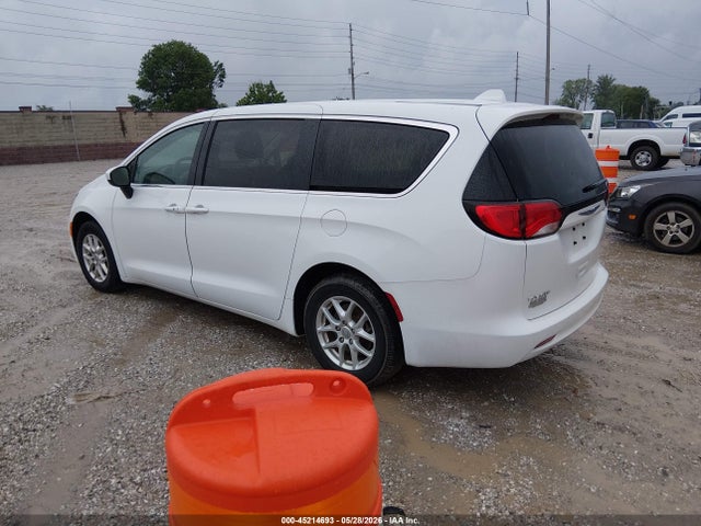 45214693 :رقم المزاد ، 2C4RC1CG1LR128500 vin ، 2020 Chrysler Voyager Lx مزاد بيع