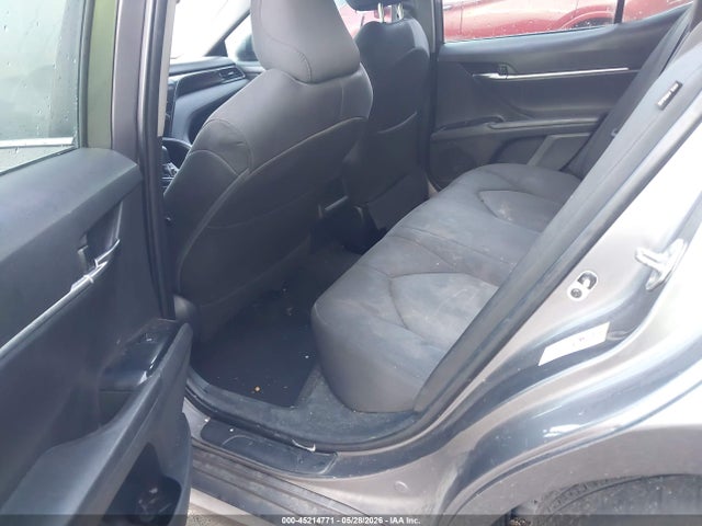 45214771 :رقم المزاد ، 4T1B11HK1KU181103 vin ، 2019 Toyota Camry Le مزاد بيع